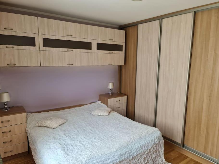 Comfortable Apartment! 布拉格 外观 照片